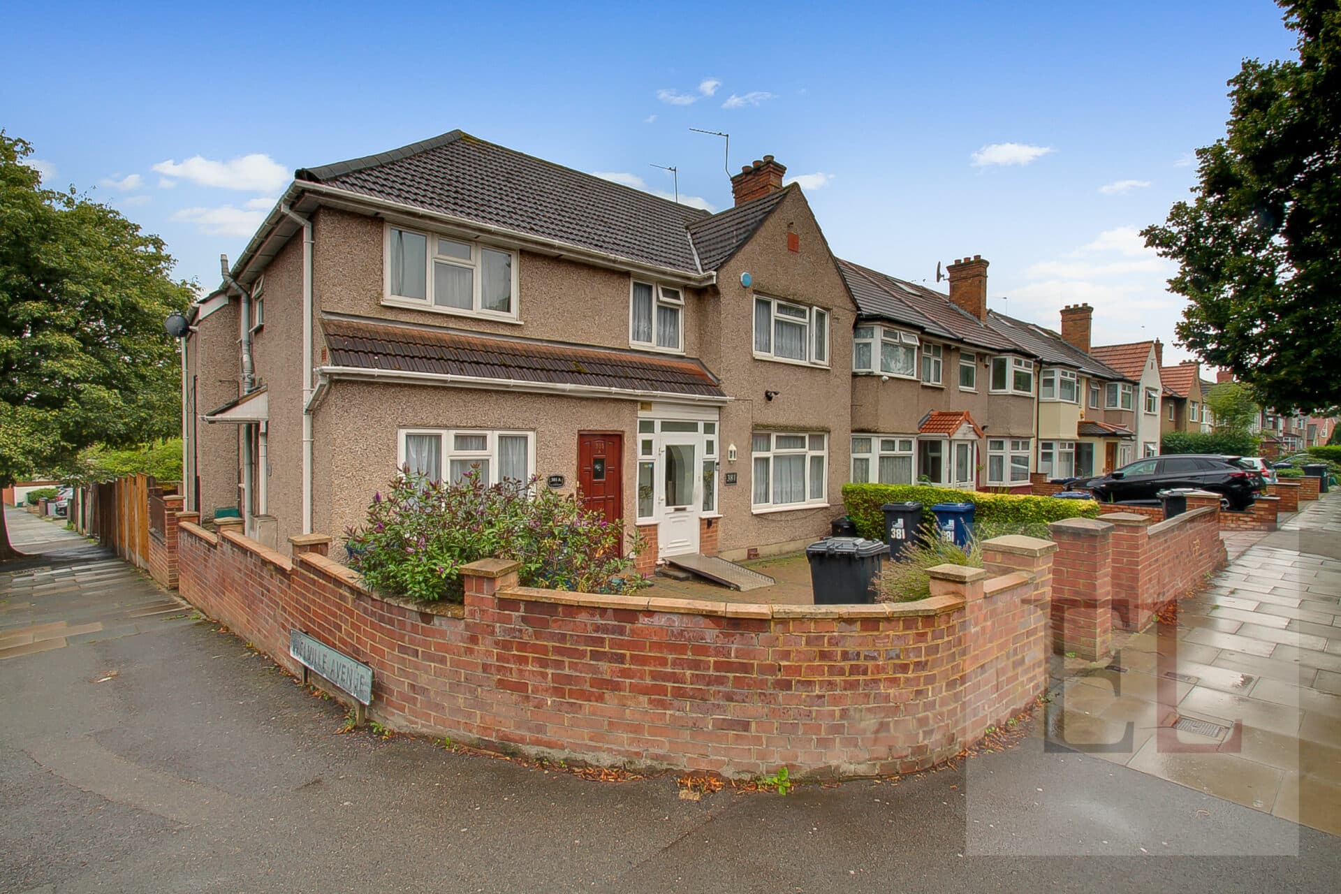 Whitton Avenue East, Greenford, UB6