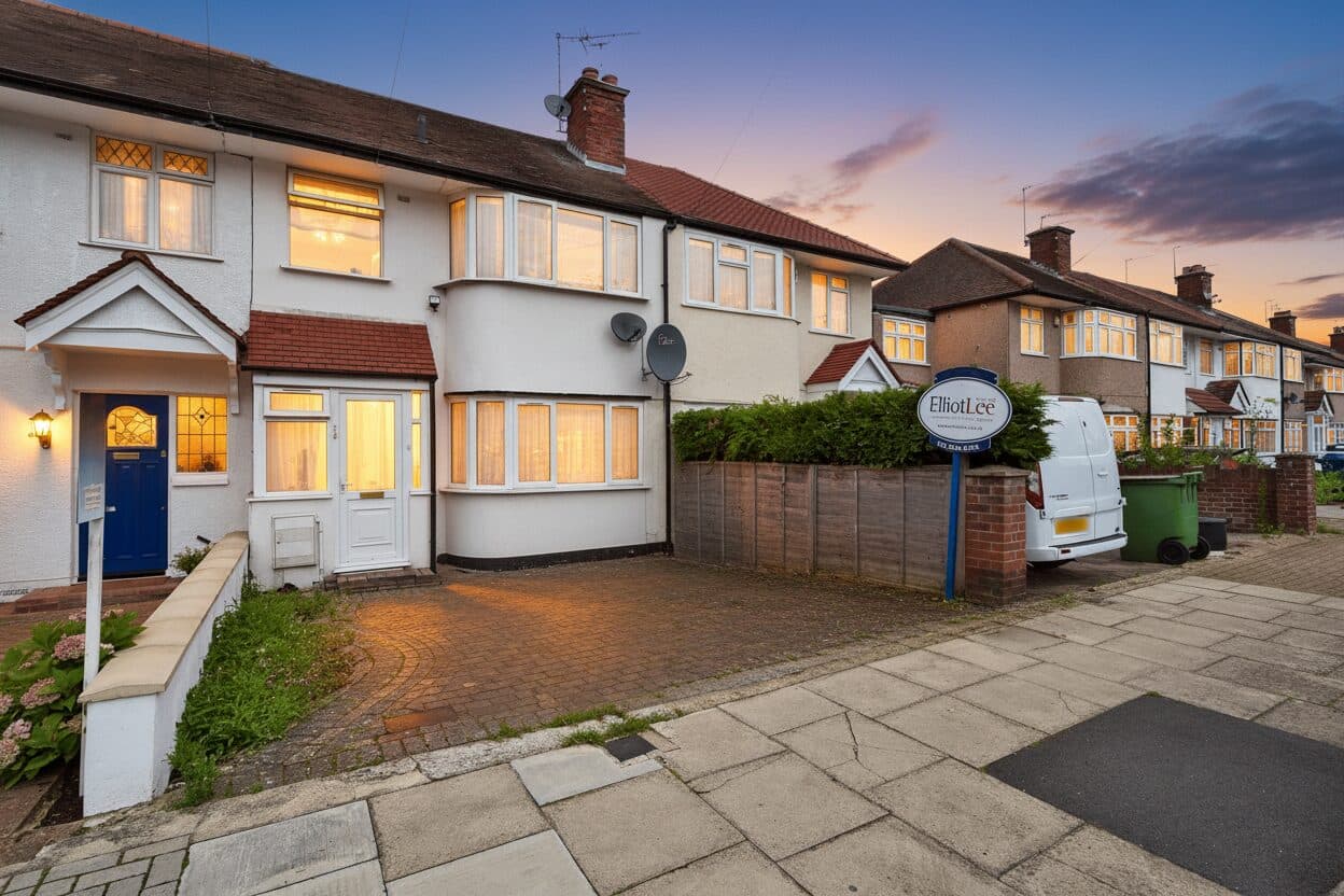 Leamington Crescent, Harrow, HA2