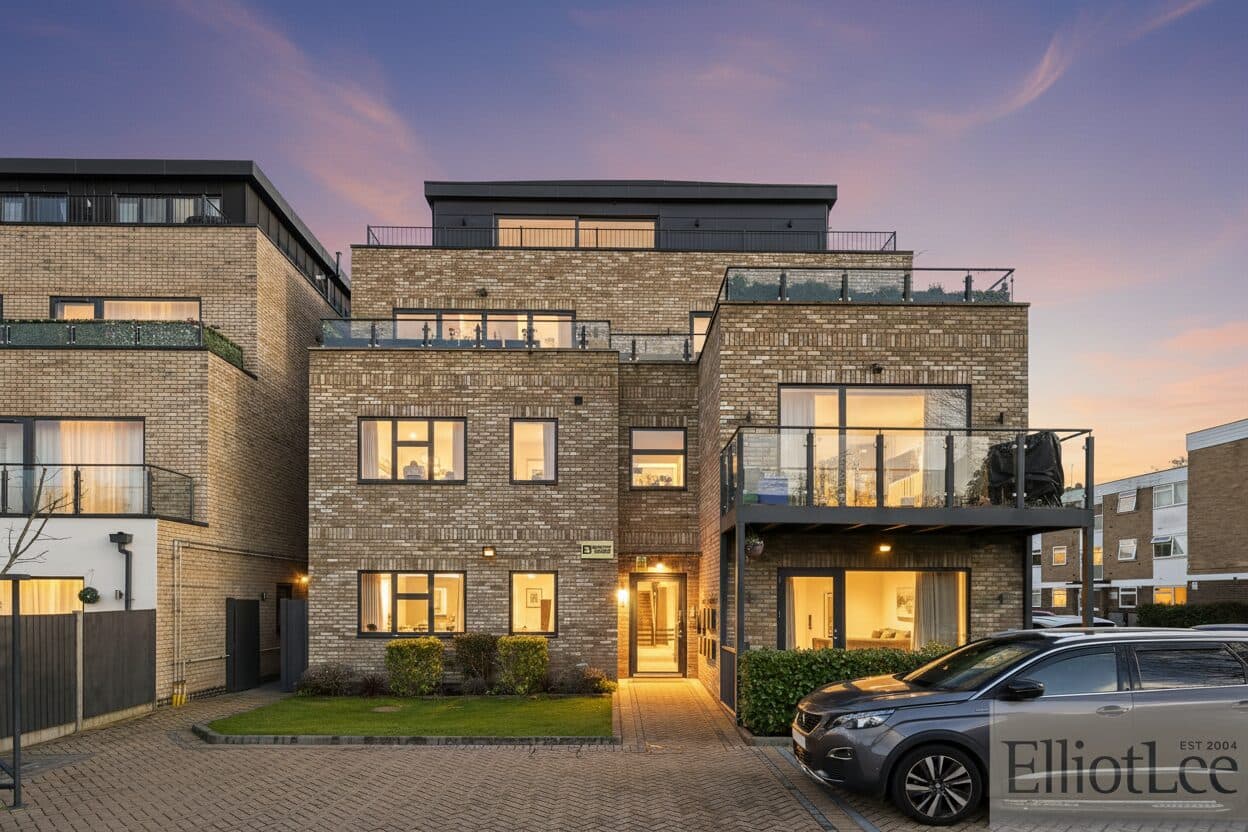 12 Harrowdene Road, Wembley, HA0