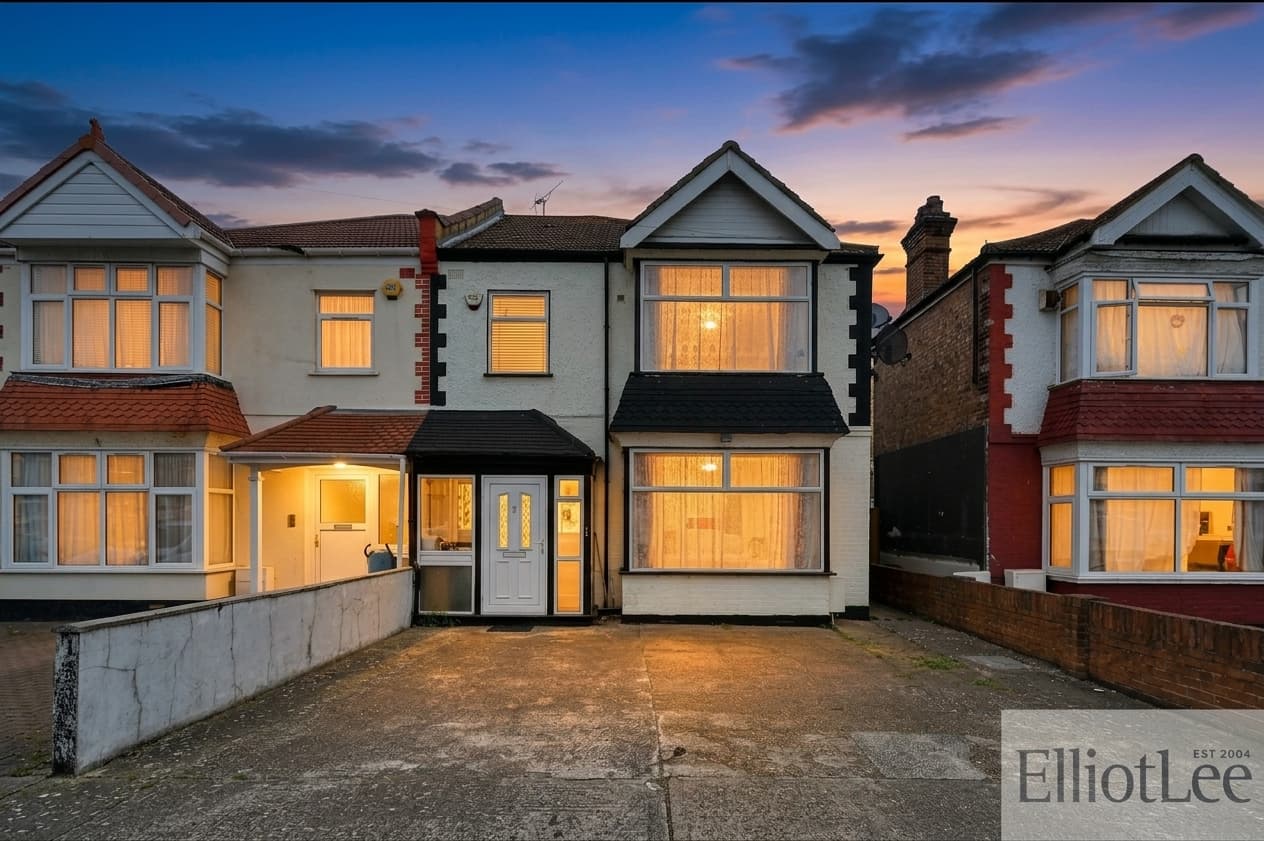 Bowrons Avenue, Wembley, HA0