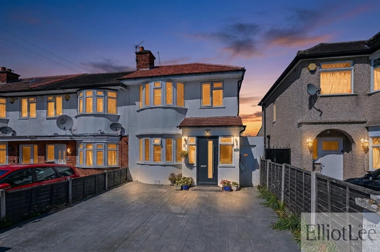 Warden Avenue, Harrow, HA2