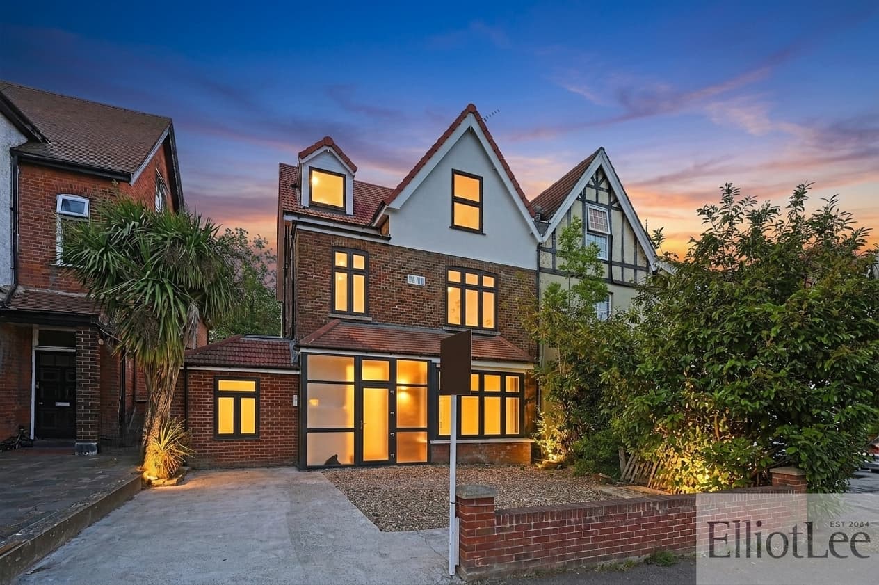 Kenton Road, Harrow, HA1