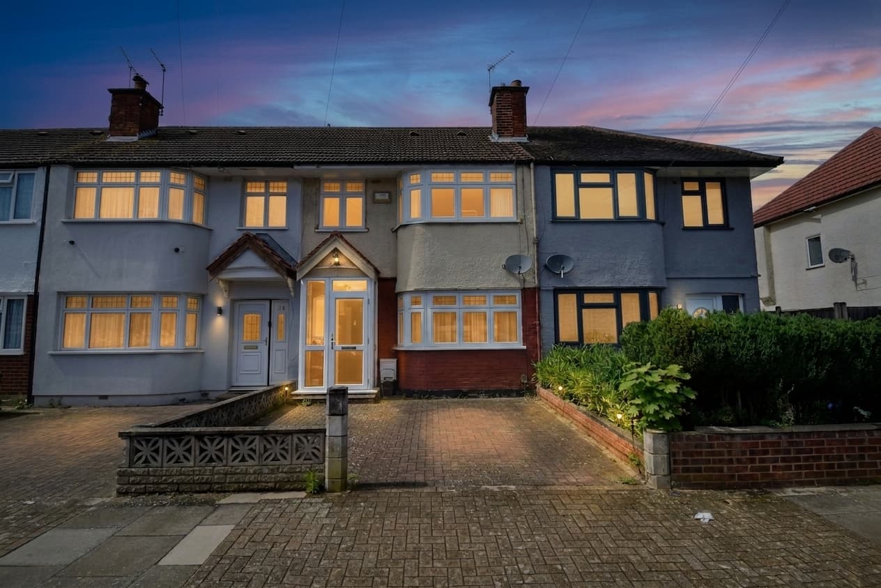 Leamington Crescent, Harrow, HA2