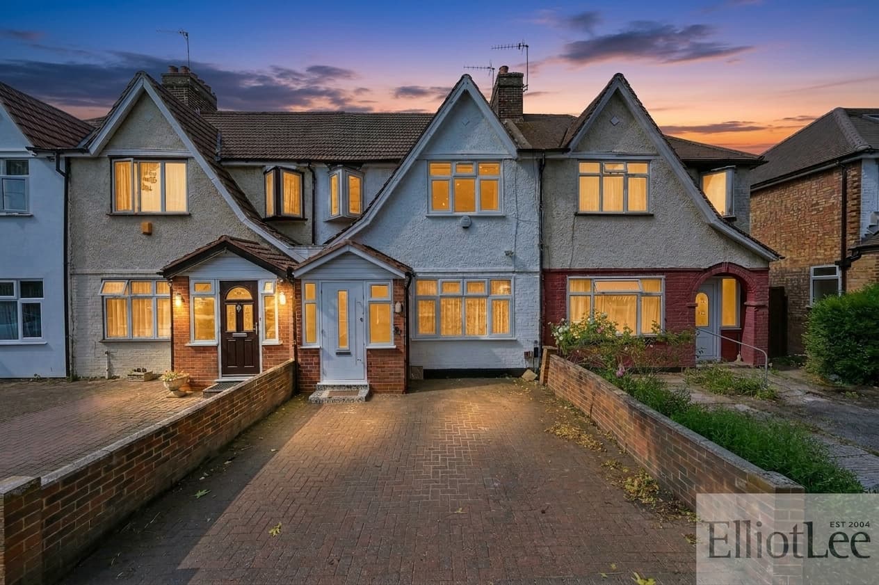 Currey Road, Greenford, UB6