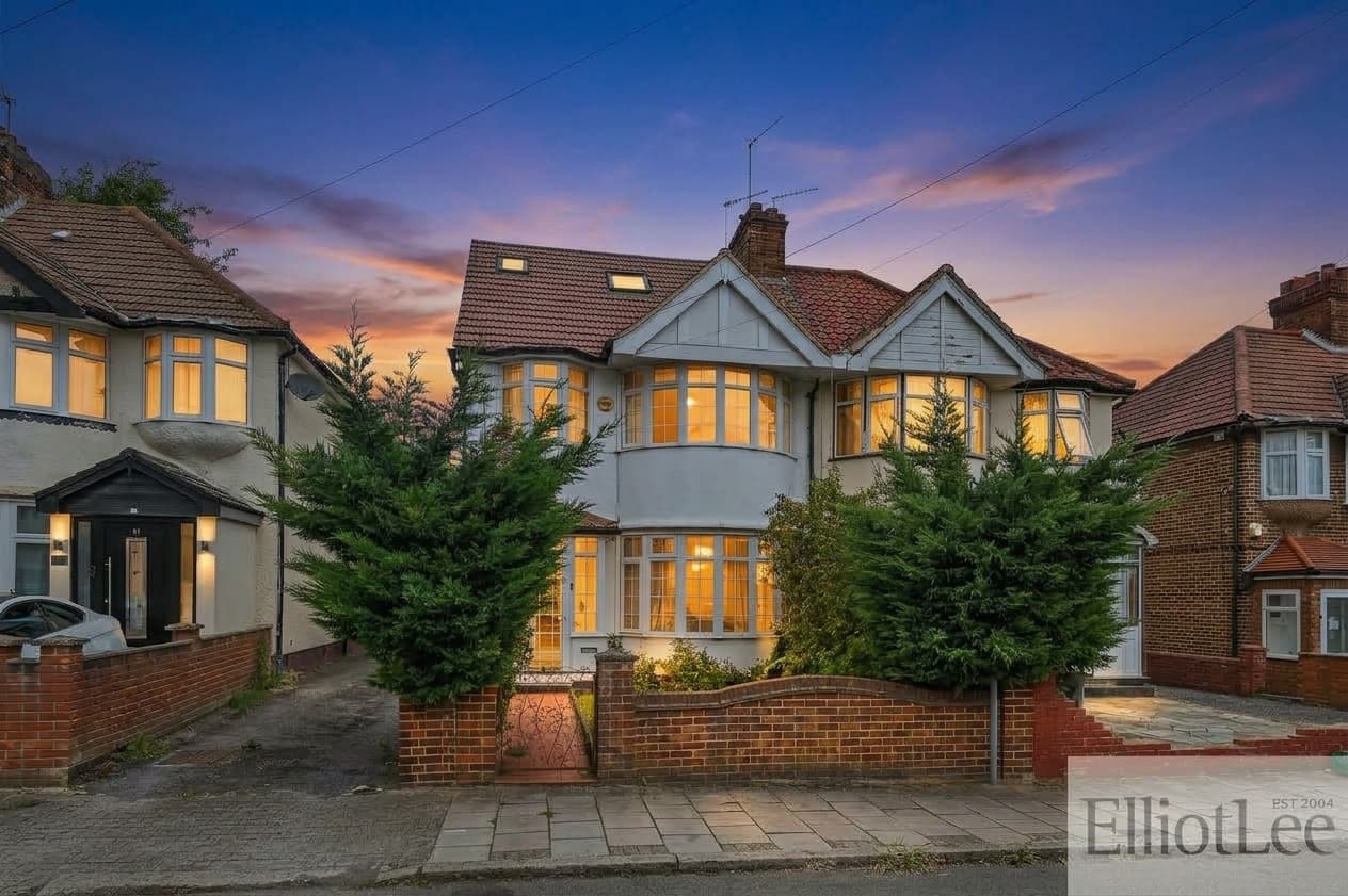Chestnut Grove, Wembley, HA0